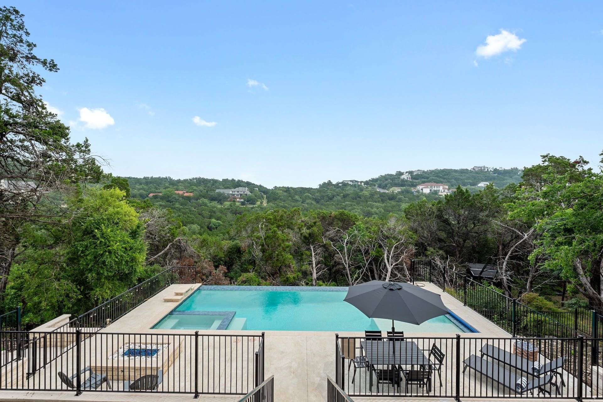 Luxury Hill Country estate home in Austin Texas